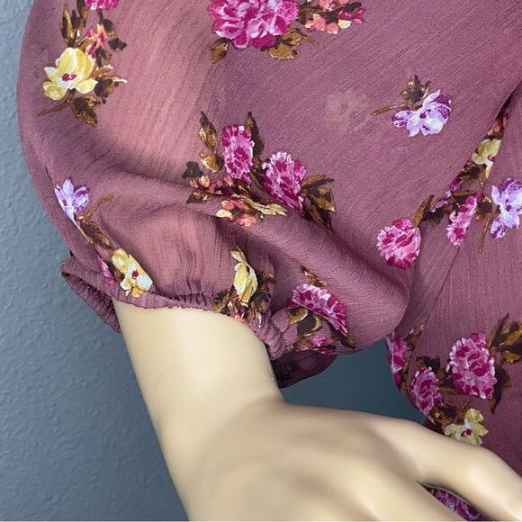 Lily White Floral 3/4 Sleeve Front Knot Blouse Wine With Yellow Pink Flowers Lrg - Picture 4 of 11